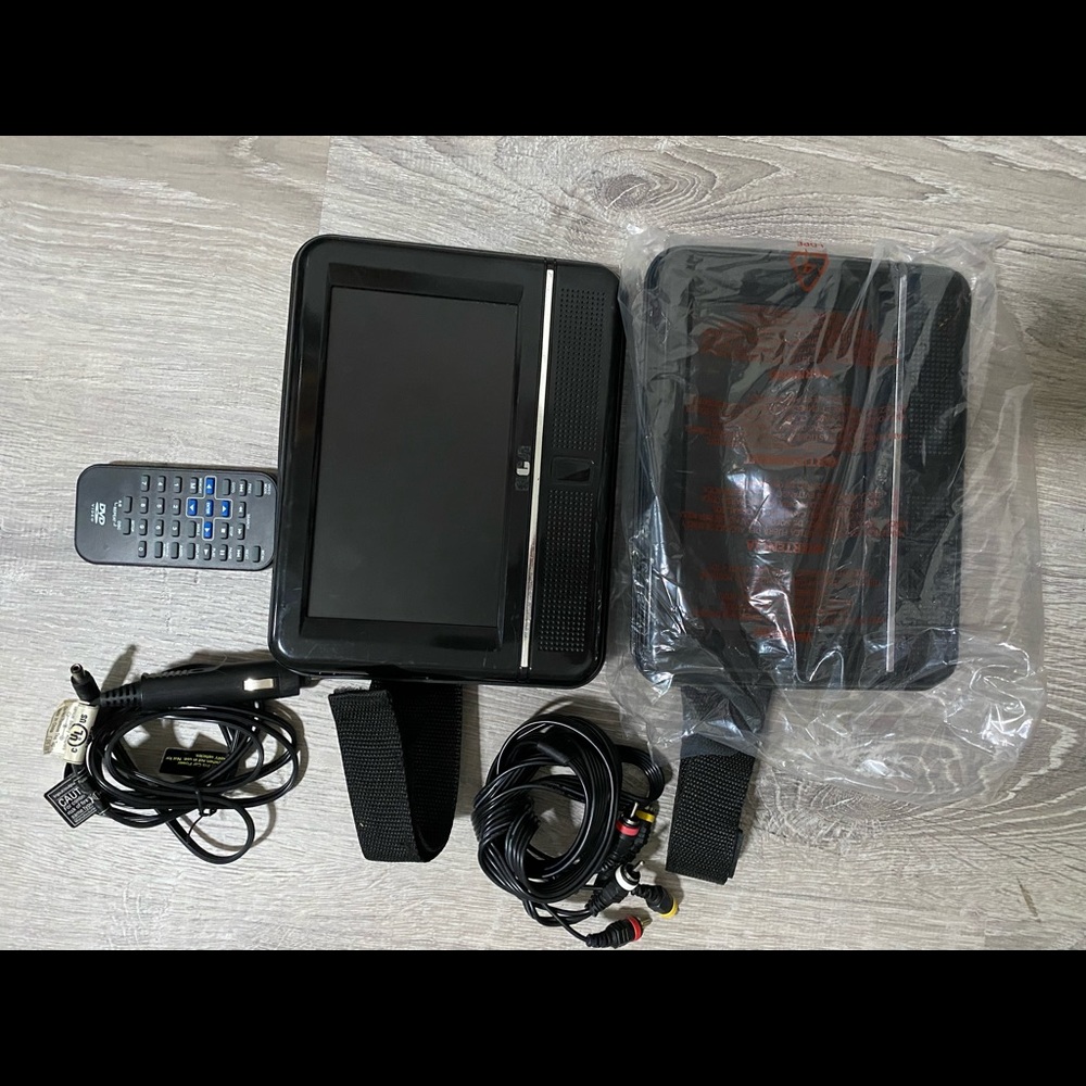 RCA portable DVD dual screen
